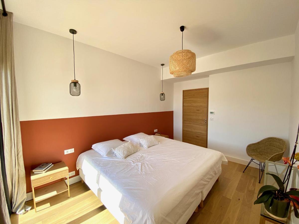 Villas De Standing Avec Magnifique Vue Mer Et Piscines Privees, Sagone Сагон Екстериор снимка