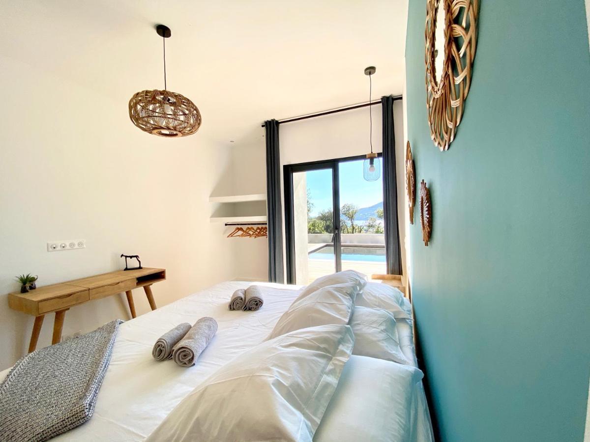 Villas De Standing Avec Magnifique Vue Mer Et Piscines Privees, Sagone Сагон Екстериор снимка