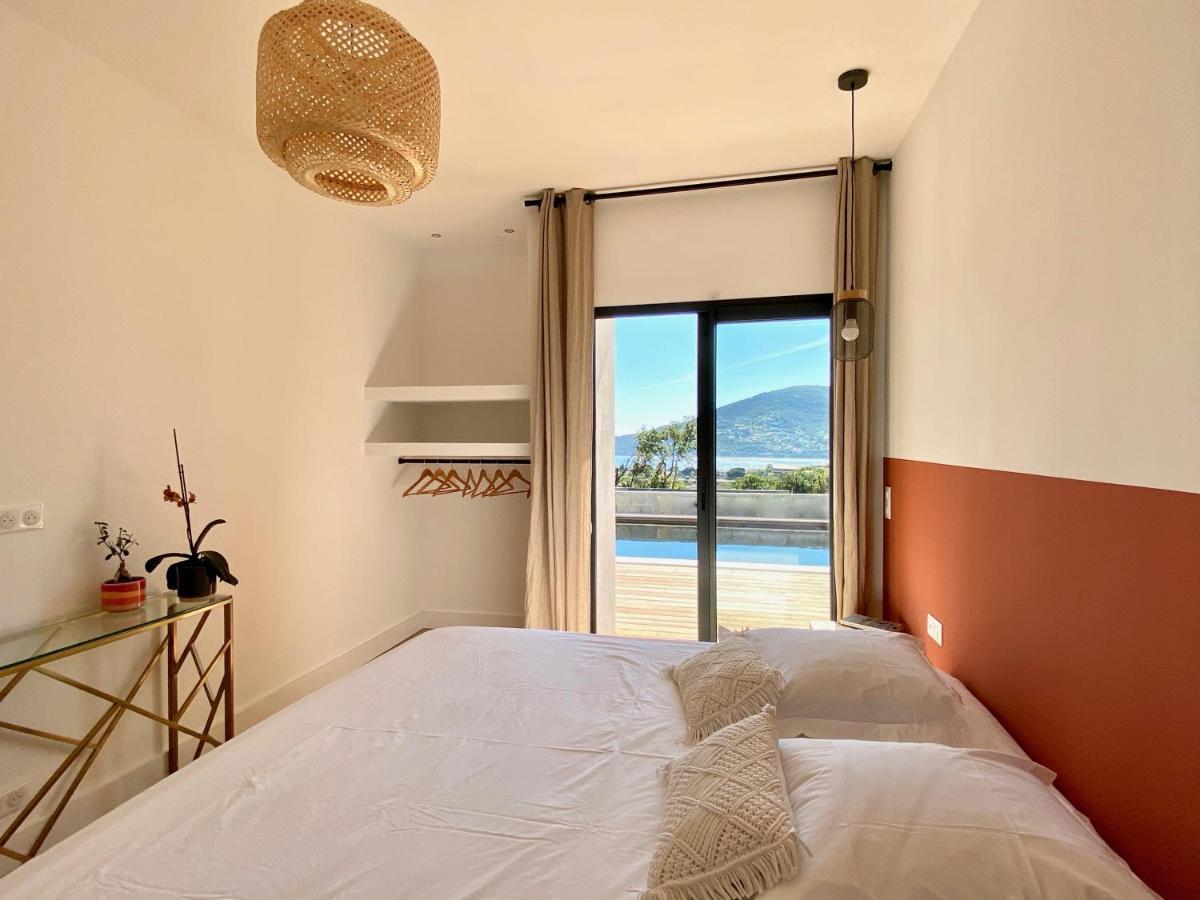 Villas De Standing Avec Magnifique Vue Mer Et Piscines Privees, Sagone Сагон Екстериор снимка