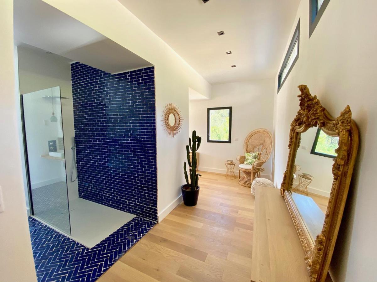 Villas De Standing Avec Magnifique Vue Mer Et Piscines Privees, Sagone Сагон Екстериор снимка